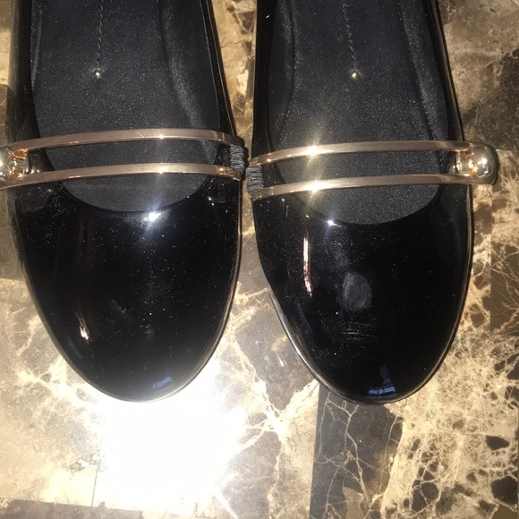 Stella Luna, Turnlock Bar Leather Flats - Picture 3 of 5